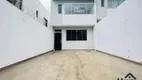 Foto 2 de Casa com 3 Quartos para alugar, 180m² em Rio Branco, Belo Horizonte