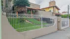 Foto 3 de Casa com 3 Quartos à venda, 220m² em Champagnat, Londrina
