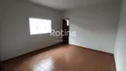 Foto 15 de Casa com 3 Quartos para alugar, 140m² em Tubalina, Uberlândia