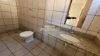 Foto 8 de Casa com 3 Quartos para alugar, 189m² em Santa Mônica, Uberlândia