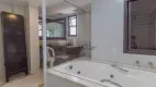 Foto 17 de Apartamento com 3 Quartos para alugar, 210m² em Itaim Bibi, São Paulo