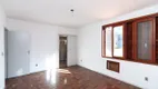 Foto 2 de Casa com 4 Quartos à venda, 210m² em Mont' Serrat, Porto Alegre