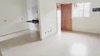 Foto 3 de Casa com 2 Quartos à venda, 85m² em Jardim Strass, Londrina