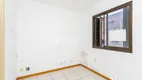 Foto 6 de Apartamento com 3 Quartos à venda, 68m² em Teresópolis, Porto Alegre