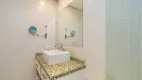 Foto 15 de Apartamento com 2 Quartos à venda, 75m² em Água Verde, Curitiba