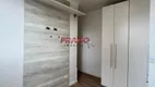 Foto 6 de Apartamento com 2 Quartos à venda, 46m² em Zona 06, Maringá
