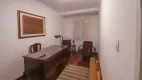 Foto 10 de Casa com 3 Quartos à venda, 300m² em Jardim Europa, São Paulo