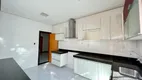 Foto 2 de Casa com 3 Quartos à venda, 223m² em Minascaixa, Belo Horizonte