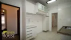 Foto 13 de Apartamento com 3 Quartos para alugar, 247m² em Higienópolis, São Paulo