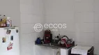 Foto 2 de Casa com 2 Quartos à venda, 80m² em Osvaldo Rezende, Uberlândia