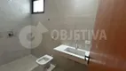 Foto 15 de Casa com 3 Quartos à venda, 172m² em Cidade Jardim, Uberlândia