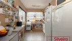 Foto 11 de Casa com 4 Quartos à venda, 181m² em Rio Branco, Porto Alegre