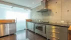 Foto 17 de Apartamento com 2 Quartos para alugar, 189m² em Itaim Bibi, São Paulo