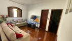 Foto 2 de Casa com 4 Quartos à venda, 200m² em Milionários, Belo Horizonte