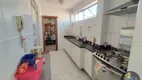 Foto 35 de Apartamento com 4 Quartos para alugar, 267m² em Gonzaga, Santos