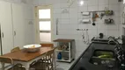 Foto 9 de Apartamento com 4 Quartos à venda, 263m² em Higienópolis, São Paulo