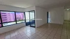 Foto 3 de Apartamento com 3 Quartos para alugar, 115m² em Casa Amarela, Recife
