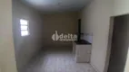 Foto 12 de Casa com 8 Quartos à venda, 218m² em Tibery, Uberlândia