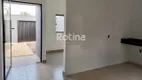 Foto 2 de Casa com 3 Quartos à venda, 75m² em Jardim Canaã, Uberlândia