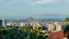 Foto 3 de Casa de Condomínio com 3 Quartos à venda, 220m² em Três Figueiras, Porto Alegre