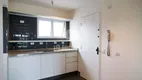 Foto 8 de Apartamento com 2 Quartos à venda, 65m² em Campo Belo, São Paulo