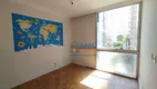 Foto 18 de Apartamento com 3 Quartos à venda, 240m² em Higienópolis, São Paulo