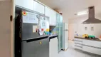 Foto 38 de Apartamento com 4 Quartos à venda, 190m² em Pitangueiras, Guarujá