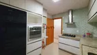 Foto 6 de Apartamento com 3 Quartos à venda, 150m² em Martins, Uberlândia