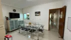 Foto 3 de Sobrado com 4 Quartos à venda, 239m² em Vila Scarpelli, Santo André