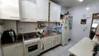 Foto 17 de Apartamento com 3 Quartos à venda, 140m² em Gonzaga, Santos