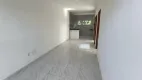 Foto 2 de Apartamento com 2 Quartos à venda, 55m² em Ancuri, Fortaleza