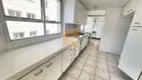 Foto 5 de Apartamento com 3 Quartos à venda, 170m² em Higienópolis, São Paulo