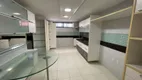 Foto 4 de Apartamento com 4 Quartos à venda, 198m² em Cabo Branco, João Pessoa