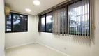 Foto 7 de Sala Comercial para alugar, 54m² em Três Figueiras, Porto Alegre