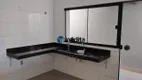 Foto 4 de Casa com 3 Quartos para alugar, 80m² em Residencial Orlando Morais, Goiânia