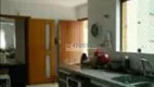 Foto 2 de Casa com 4 Quartos à venda, 240m² em Vila Suzana, São Paulo