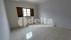 Foto 6 de Casa com 4 Quartos à venda, 230m² em Segismundo Pereira, Uberlândia