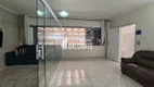Foto 7 de Casa com 3 Quartos para venda ou aluguel, 250m² em Campo Grande, São Paulo