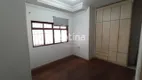 Foto 12 de Casa com 4 Quartos à venda, 234m² em Lidice, Uberlândia