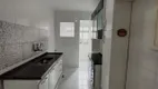 Foto 2 de Apartamento com 2 Quartos à venda, 54m² em Parque Pinheiros, Taboão da Serra