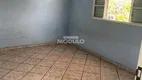 Foto 4 de Casa com 5 Quartos à venda, 150m² em Santa Mônica, Uberlândia