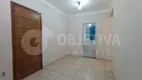 Foto 3 de Apartamento com 2 Quartos à venda, 53m² em Santa Mônica, Uberlândia