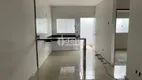 Foto 5 de Casa com 2 Quartos à venda, 76m² em Jardim Sucupira, Uberlândia