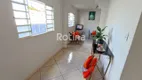 Foto 4 de Casa com 4 Quartos à venda, 194m² em Presidente Roosevelt, Uberlândia