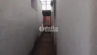 Foto 12 de Casa com 5 Quartos à venda, 165m² em Santa Mônica, Uberlândia