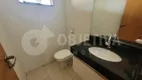 Foto 11 de Casa com 3 Quartos para alugar, 200m² em Tubalina, Uberlândia