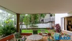 Foto 4 de Sobrado com 5 Quartos para venda ou aluguel, 619m² em Pacaembu, São Paulo