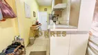 Foto 21 de Apartamento com 3 Quartos à venda, 90m² em Praia das Pitangueiras, Guarujá