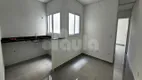 Foto 2 de Apartamento com 2 Quartos à venda, 50m² em Vila Curuçá, Santo André