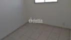 Foto 3 de Apartamento com 2 Quartos à venda, 44m² em Shopping Park, Uberlândia